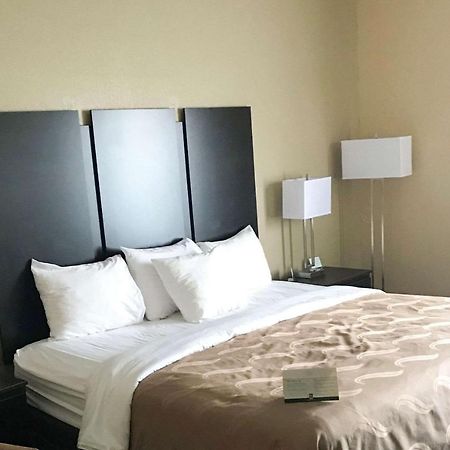 Quality Inn & Suites Mendota Near I-39 Екстер'єр фото