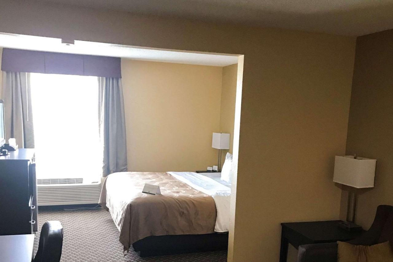 Quality Inn & Suites Mendota Near I-39 Екстер'єр фото