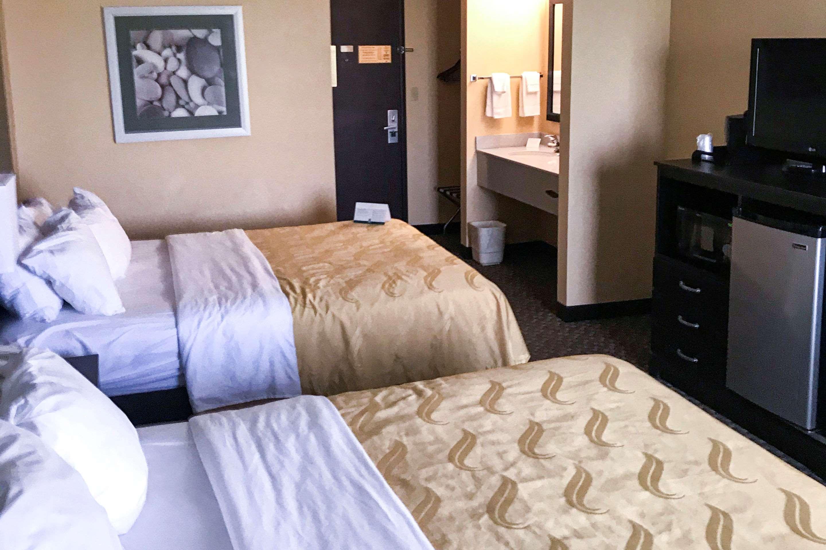 Quality Inn & Suites Mendota Near I-39 Екстер'єр фото